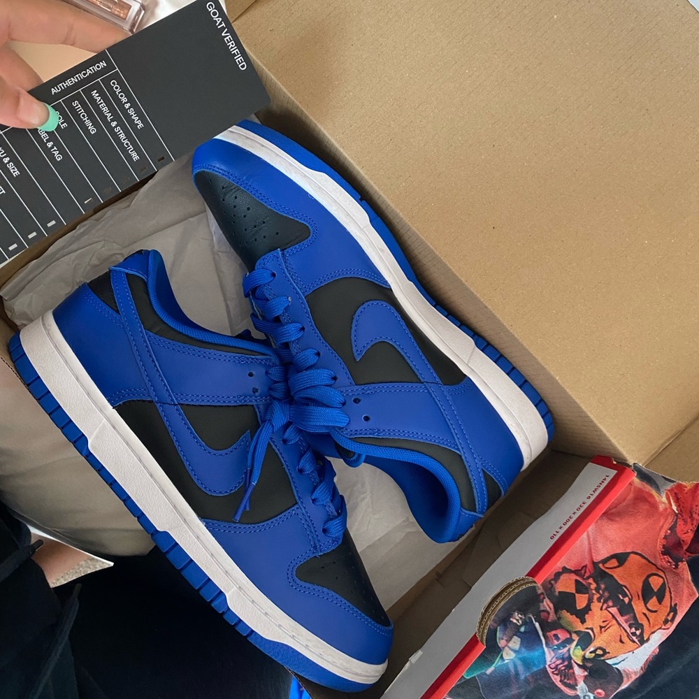 Hyper cobalt dunks
